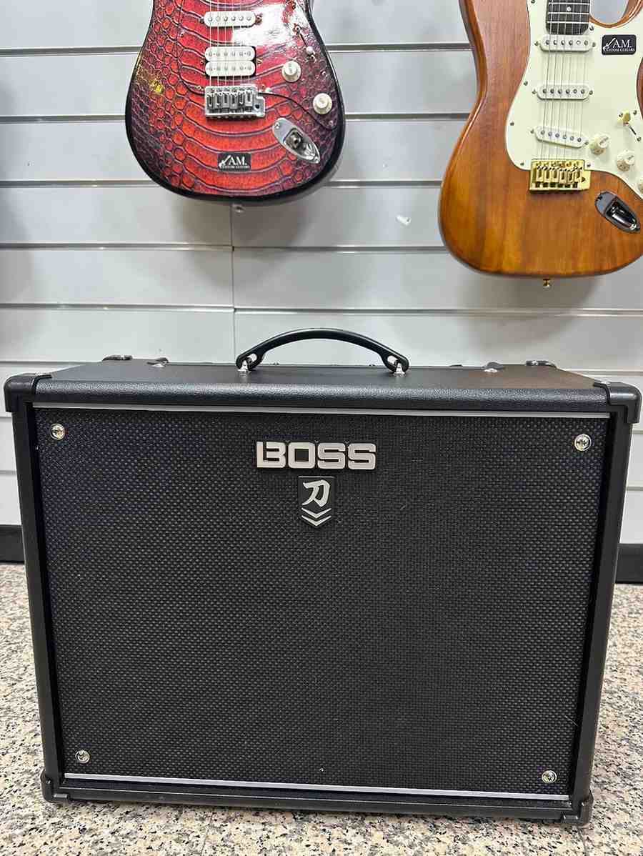 Boss katana 3 usato